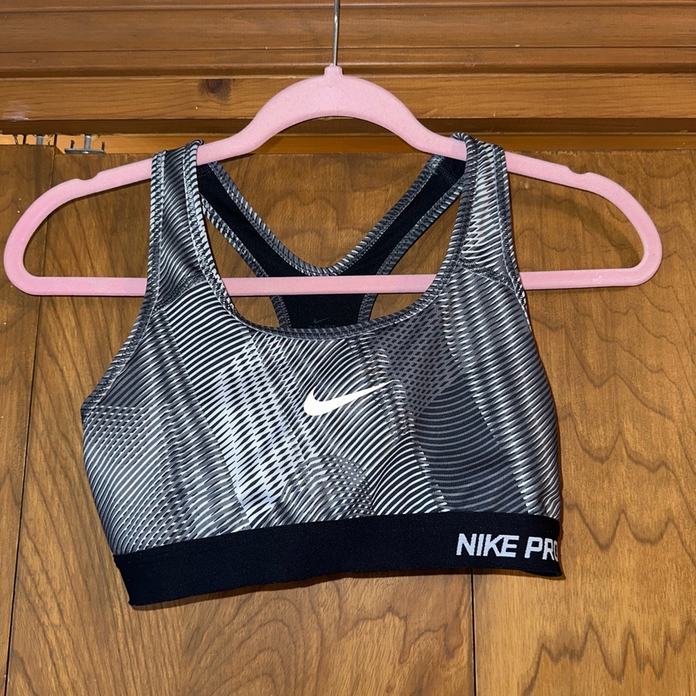 Nike Pro Sports Bra
